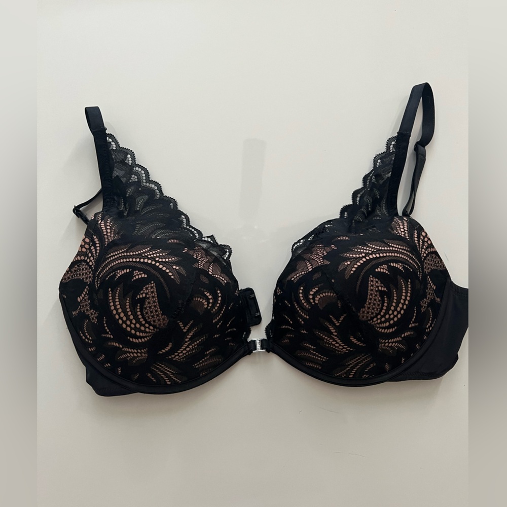 Black lace bra- NWOT